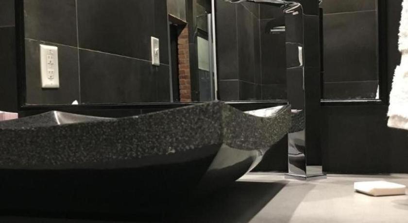 Hotel Bella Jersey Village Екстериор снимка